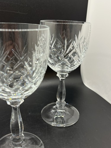 Pair vintage crystal - pair, wine