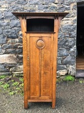 VINTAGE ARTS AND CRAFTS HARRODS OAK HALL CUPBOARD WARDROBE