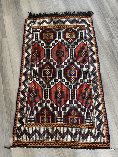 Vintage handwoven kilim rug - handwoven,