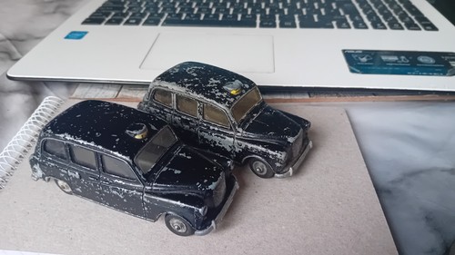 Budgie toys london - london, cabs