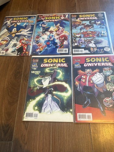 Job lot collectible comics - lot,
