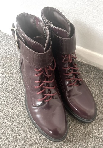 Cleated burgundy ankle - m&s,