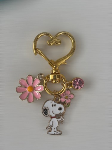 Cute cartoon snoopy - **,
