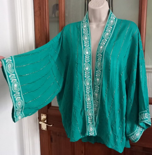 Bnwt vtg look embroidered - vtg,