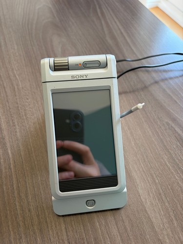 Sony clie peg nr70v - clie, dock