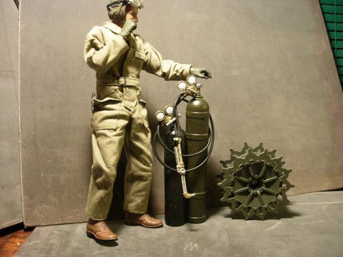 Scale resin cast engineers - resin,