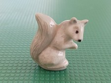 Wade Whimsie-land Light Grey Squirrel Hedgerow Set 4 1986 - Glossy, VGC