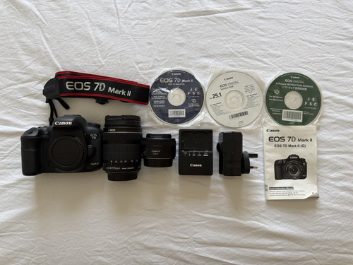 Canon mark with 2 lenses - with,