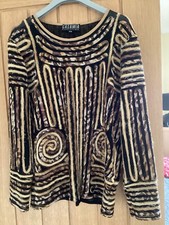 Ladies Stunning "CASAMIA, EXCLUSIVE", Size S/M Blouse, Stand out from the crowd!