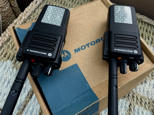 Motorola dp4400e uhf digital - motorola,