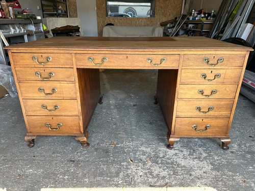 Victorian mahogany kneehole - victorian,