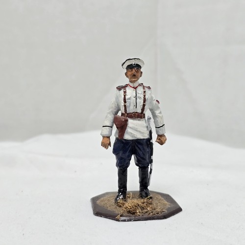 Vintage ussr metal tin - metal, soldier