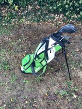 Wilson Deep Red Junior Golf Set 4 Clubs 5-8 Years With Bag Balls & Tees R Hand