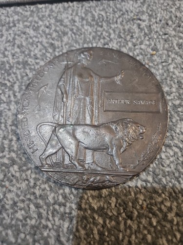 Ww1 dead man - man's, penny