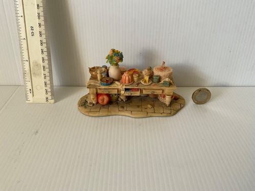 Rare vintage border fine arts - border,