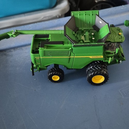 John deere 1100 combine - john,