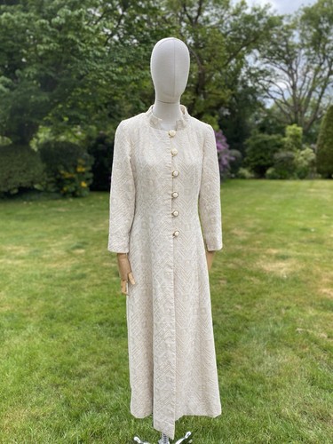 Vintage 1960s white - 1960s, gold