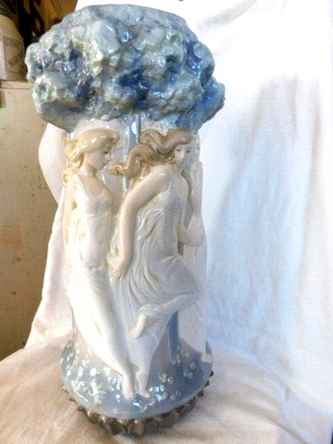 Lladro 6030 maidenhead vase - 6030,