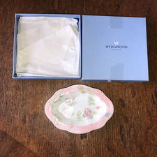 Rare Boxed Wedgwood Rosehip Low Oval Pin Dish 12.8 x 9 x 1.4cm