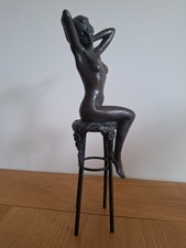 Art Deco/Bronze Figurine