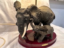 Baby Elephant & Mother figurine on Wood Plinth The Academy Collection Table Lamp