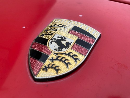Porsche 944 bonnet badge 1989 - badge,