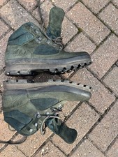 Brasher Hillmaster Classic Walking Boots Men Size UK 10,dark Green Suede