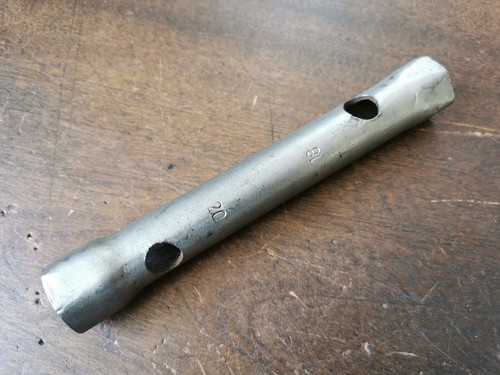 Vintage double ended metric