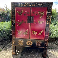 FINE ANTIQUE CHINESE BUTTERFLY HAND PAINTED LACQUERED LARGE SIDE TABLE CUPBOARD