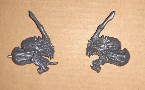 Warhammer 40k tyranids bits - warhammer,