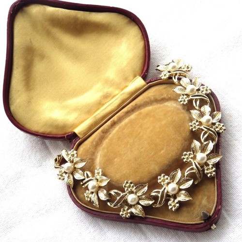 Vintage pearl bracelet - vintage, bangle