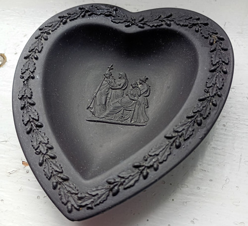 1963 wedgwood black basalt - 1963,