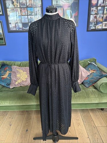 River island black - river,