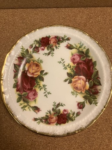 Old country roses royal - old,