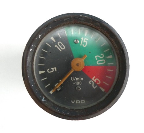 Vdo rev counter display - display,