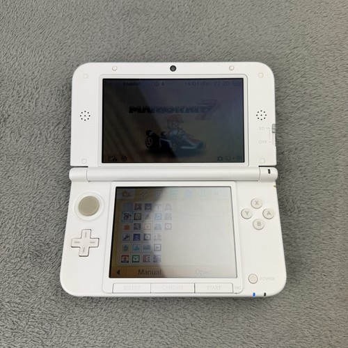 White nintendo 3ds handheld - 3ds, xl