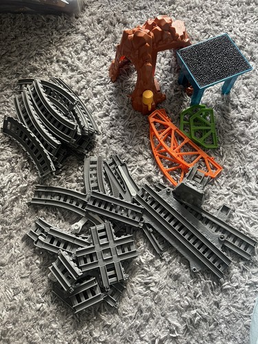 Thomas tank trackmaster busy - thomas,