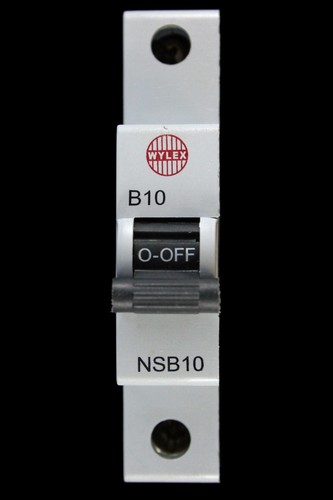 Wylex amp curve 6ka mcb - b,
