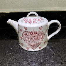 Queens Made With Love Teapot