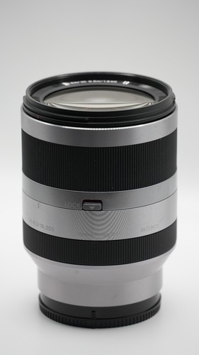Sony 200mm 5 6 - f/3.5-6.3, oss