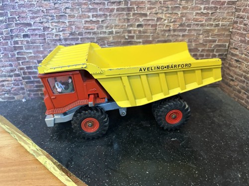 Dinky aveling barford centaur - dinky,