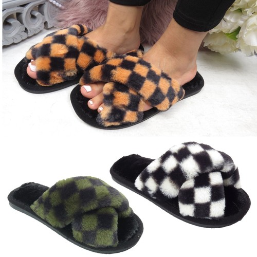 Ladies fluffy slippers - fluffy,