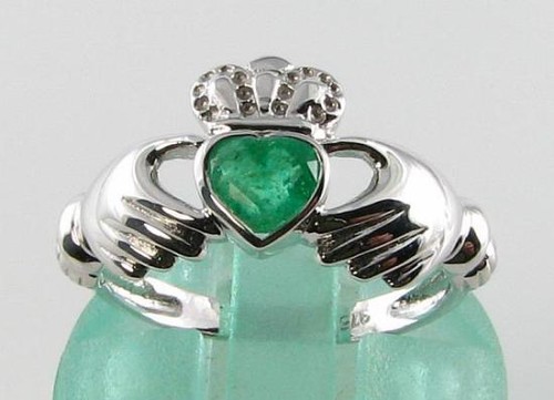 9ct white gold claddagh - gold,
