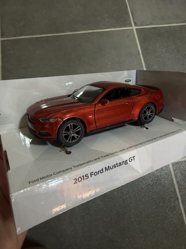 2015 ford mustang - 2015, die