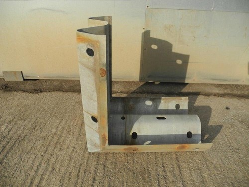 Deg crash barrier corners - crash,
