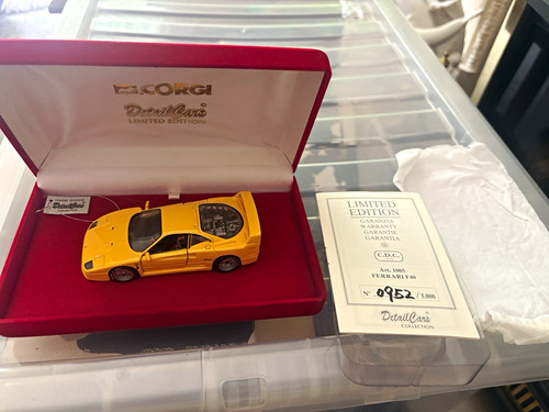 Corgi detailcars ferrari f40 - detailcars,