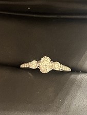 Maple Leaf 18 Carat White Gold