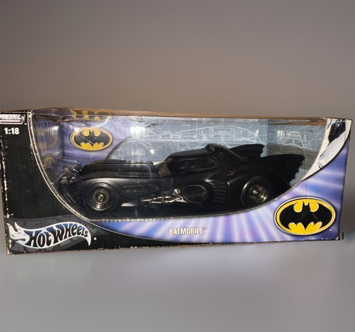 Hot wheels batmobile - batmobile, 1:18