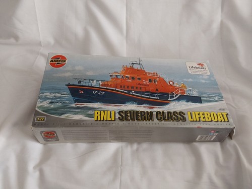 Airfix scale rnli severn - 1:72,