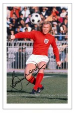 BOBBY MOORE Signed Autograph